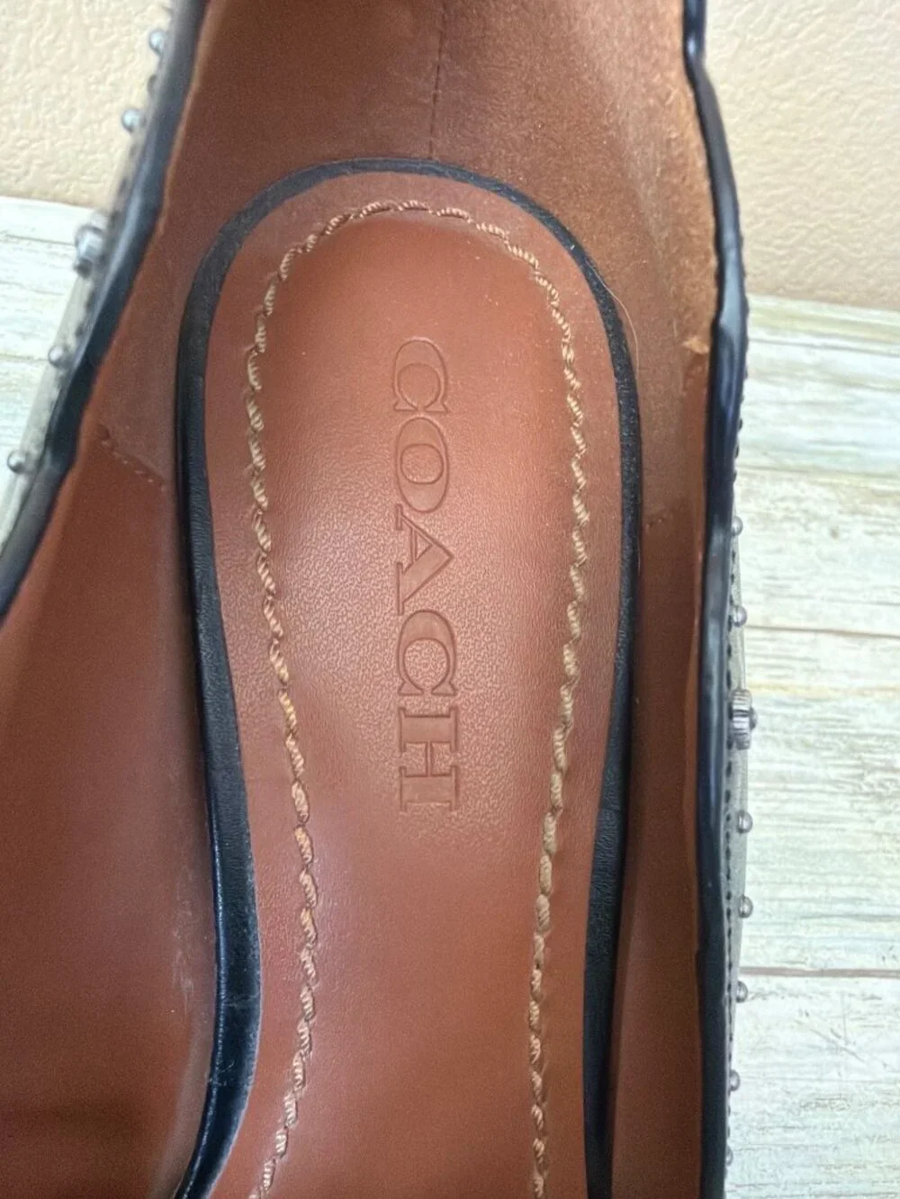 Coach Waverly Black Leather Scalloped Studded Pumps Pointed Toe Heels Size 9 - Picture 7 of 13